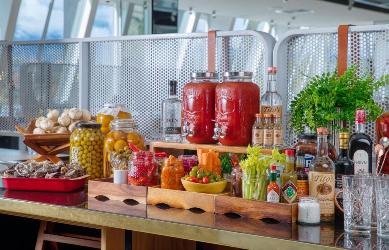 คิวที ควีนส์ทาวน์ Hotel ภายนอก รูปภาพ A Bloody Mary bar