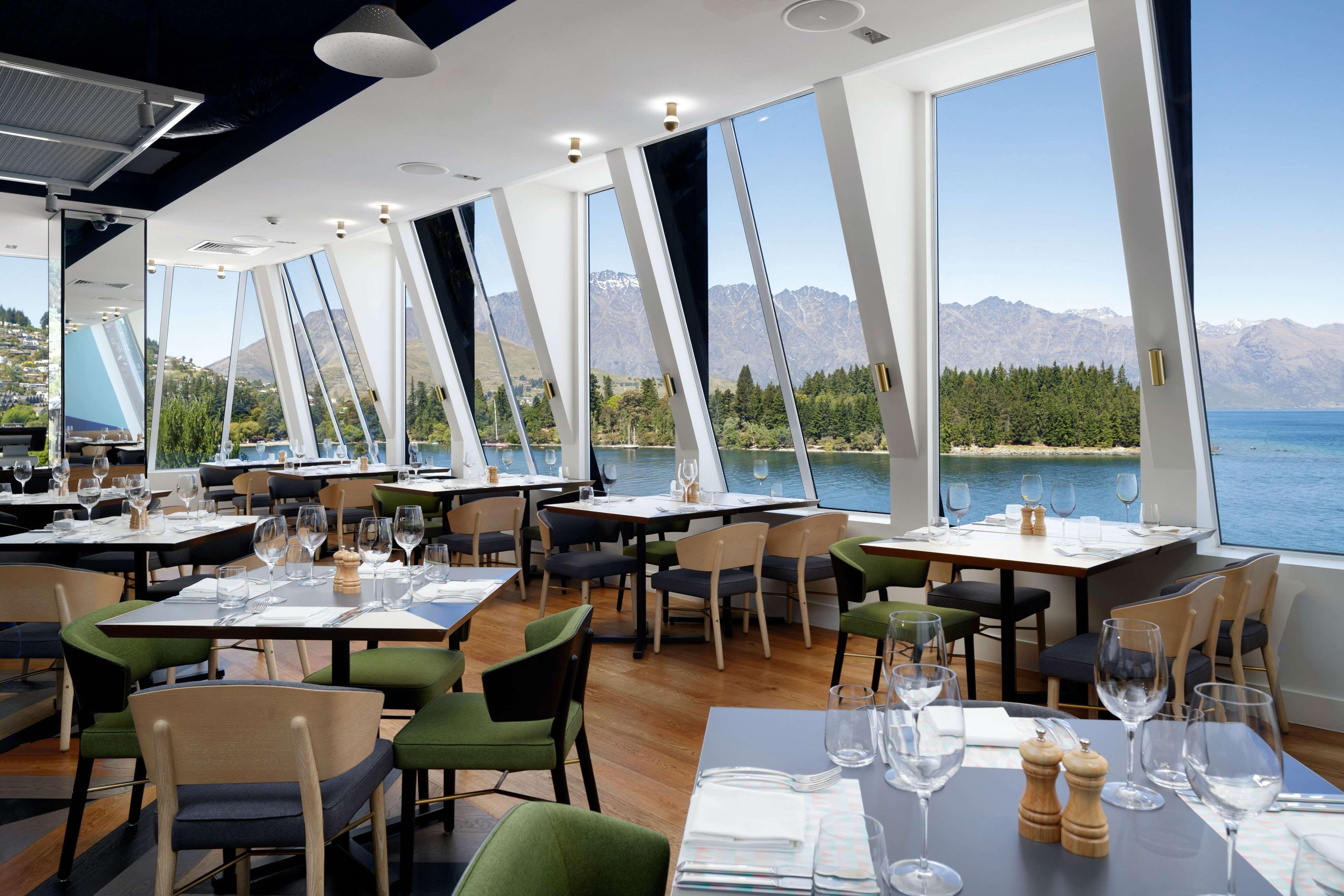คิวที ควีนส์ทาวน์ Hotel ภายนอก รูปภาพ The interior of the restaurant
